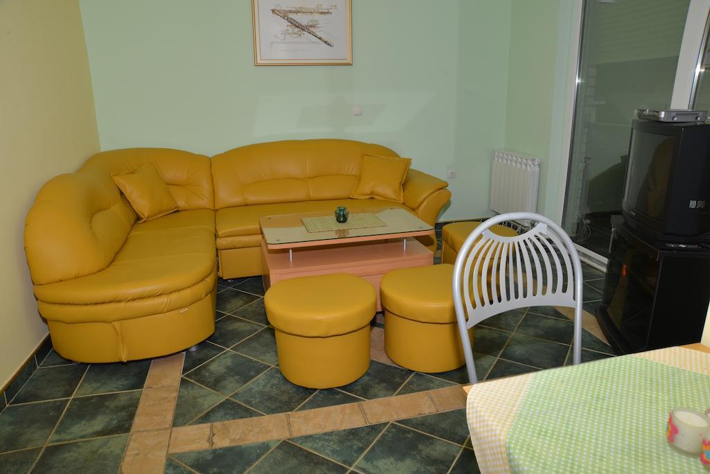 Rooms And Apartaments De Niro Trpejca Eksteriør billede