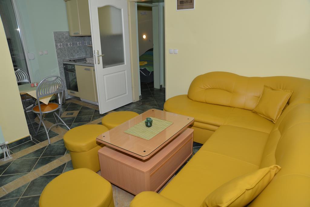 Rooms And Apartaments De Niro Trpejca Eksteriør billede